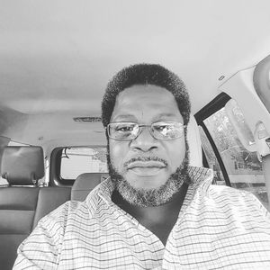 Meet your Posher, Derrick